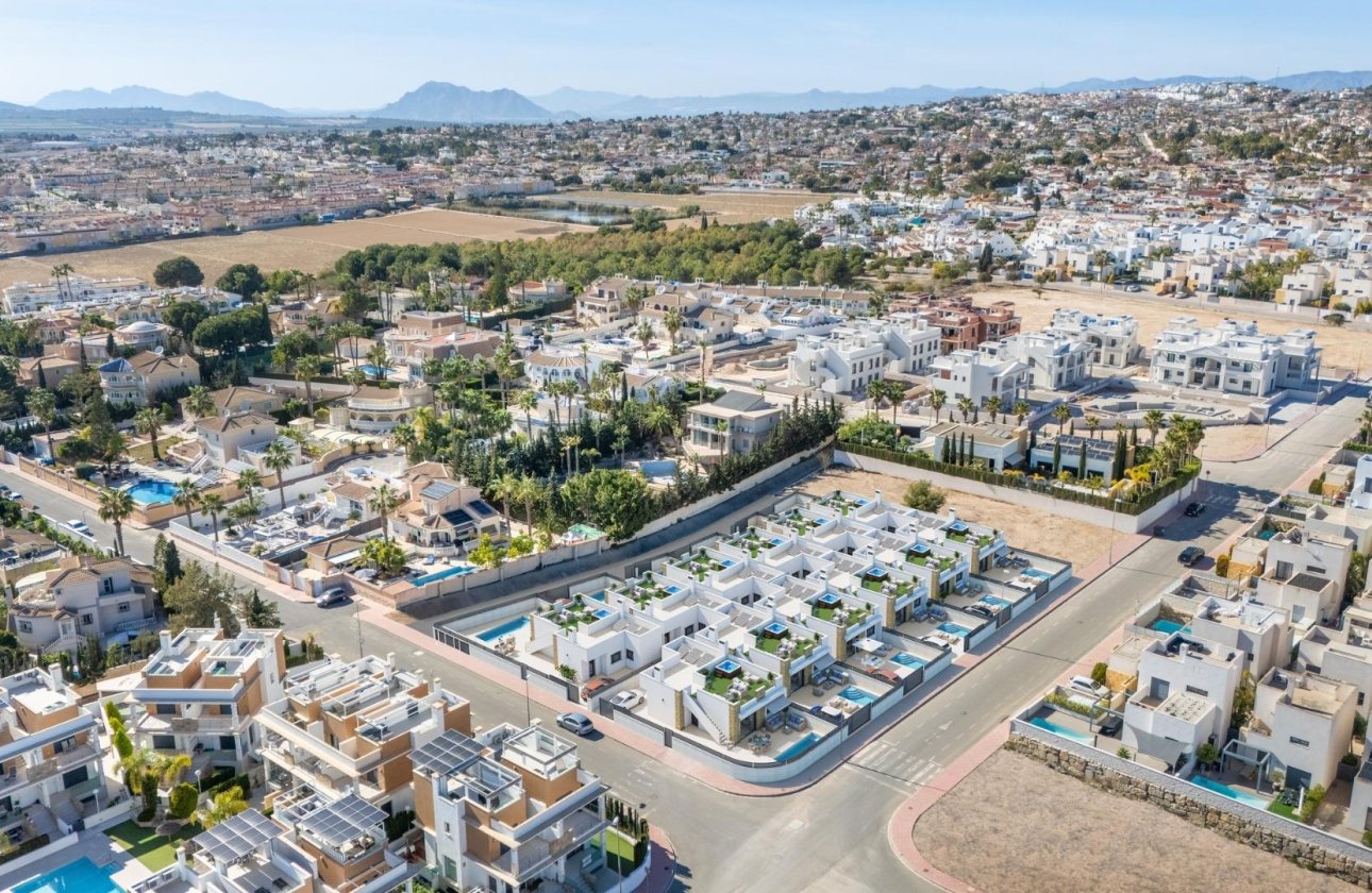 Nieuwbouw Woningen - Villa -
Ciudad Quesada - Urbanizaciones