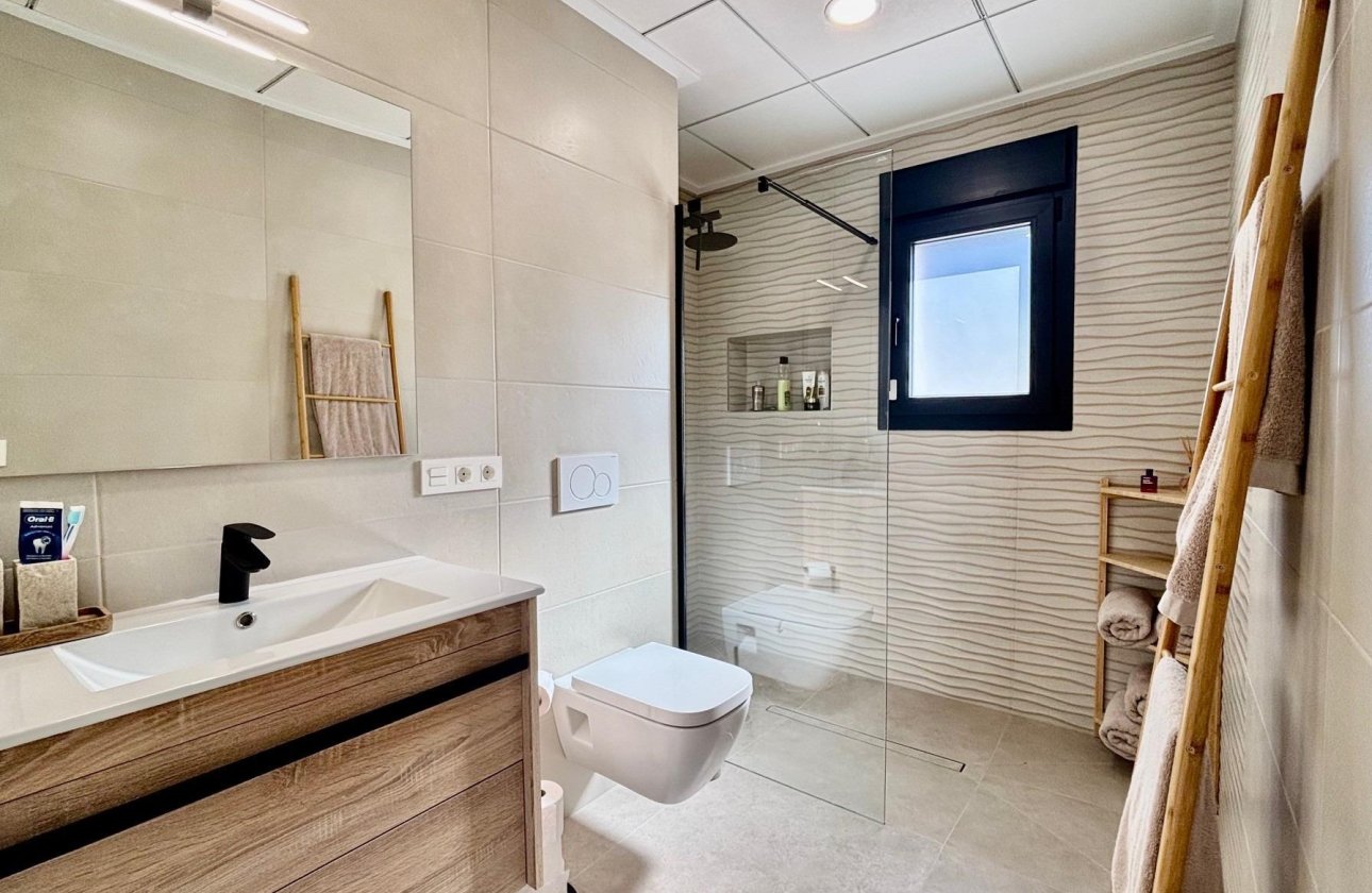 Nieuwbouw Woningen - Villa -
Rafal - polideportivo