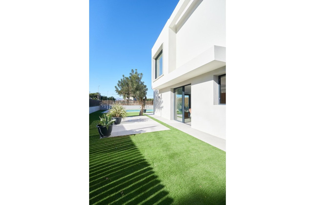 Nieuwbouw Woningen - Villa -
San Juan Alicante - La Font