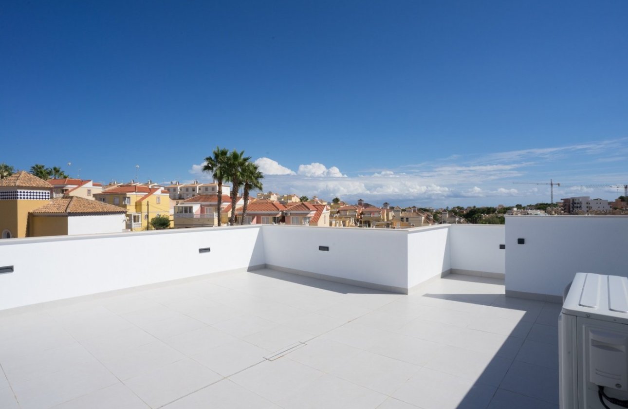 Nieuwbouw Woningen - Villa -
San Miguel de Salinas - Blue Lagoon