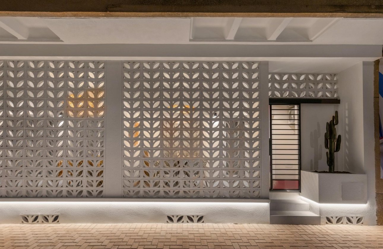 Nouvelle Construction - Appartement -
Torrevieja - Playa Los Naufragos