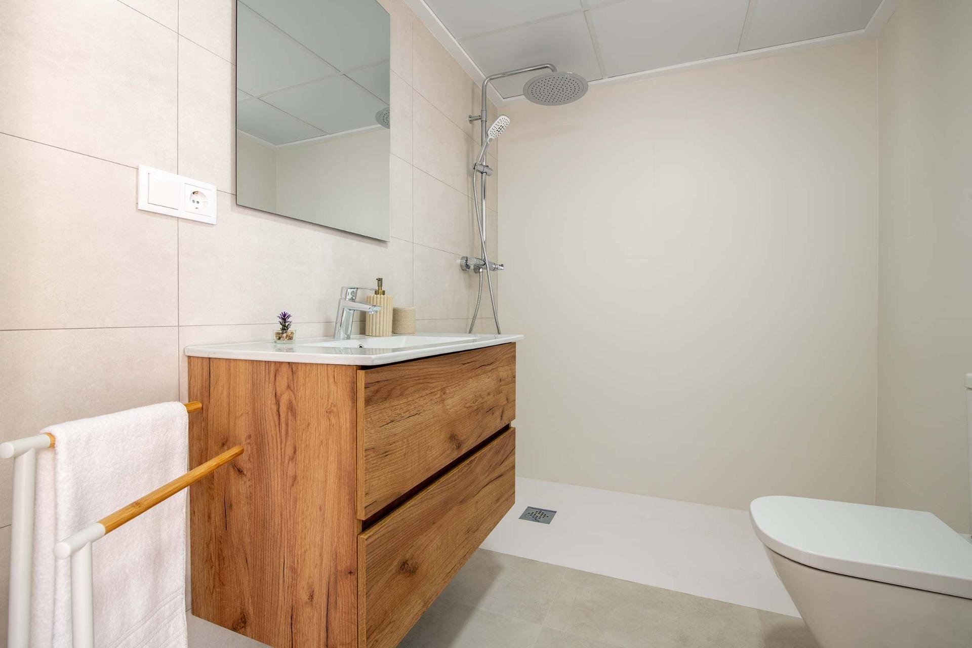 Nouvelle Construction - Bungalow -
Cox - San Fernando