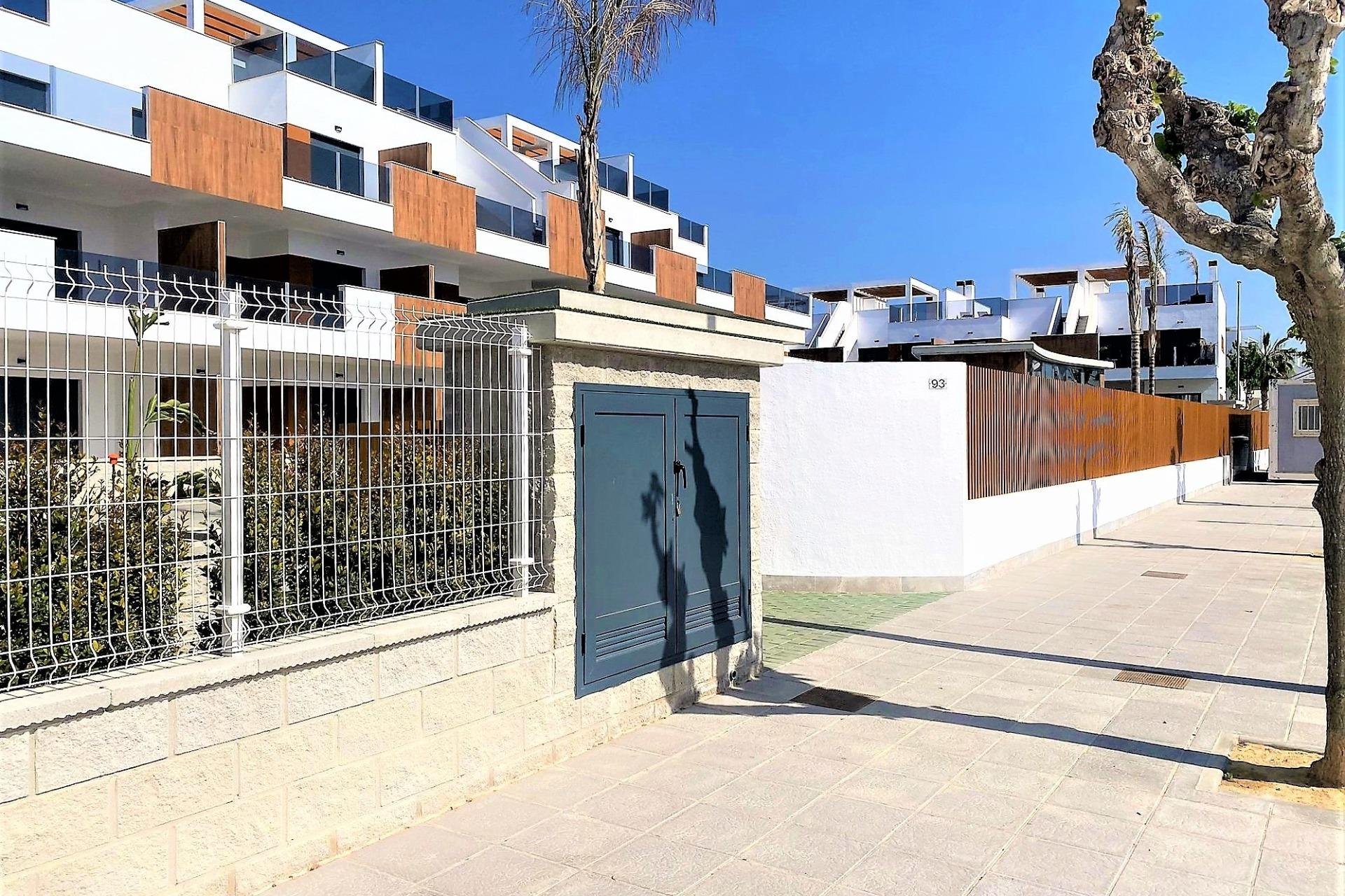 Nouvelle Construction - Bungalow -
Pilar de la Horadada - Polideportivo