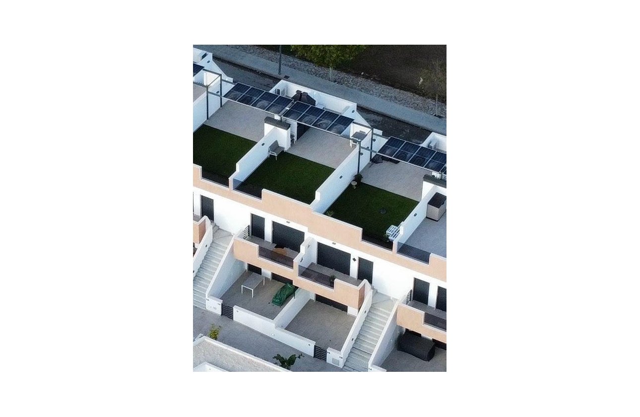 Nouvelle Construction - Ground Floor Bungalow -
Pilar de la Horadada - pueblo