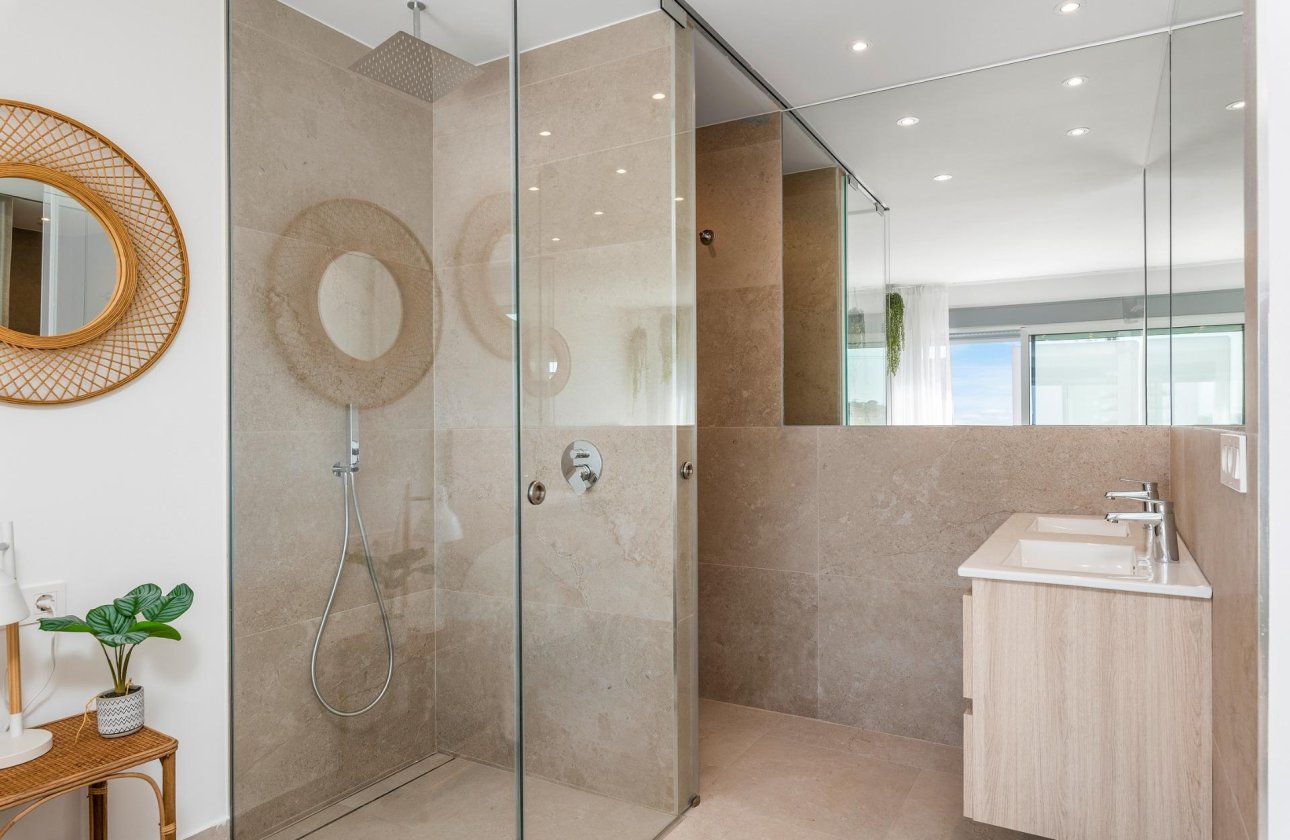 Nouvelle Construction - Top Floor Bungalow -
Dolores - Sector 3