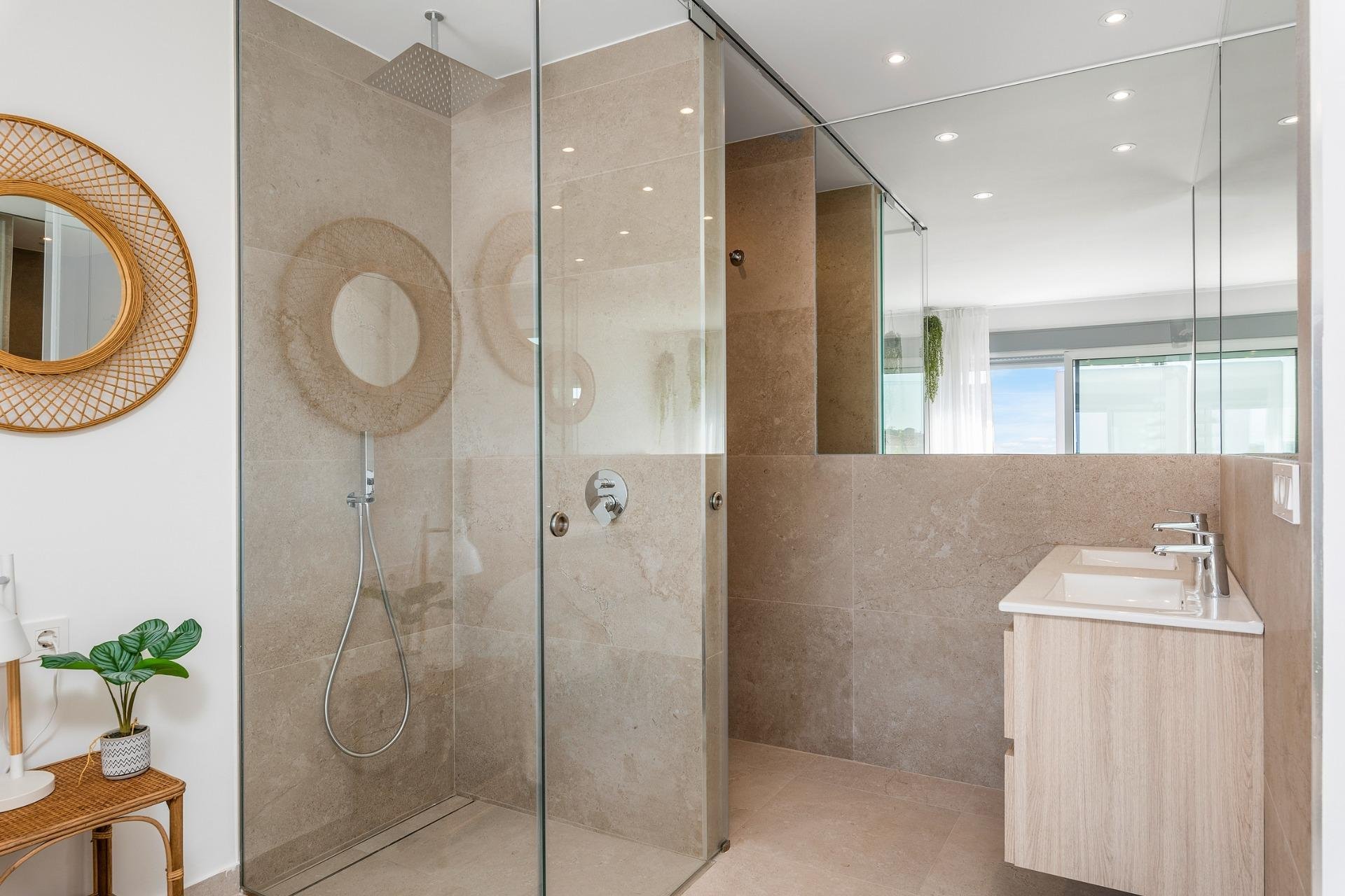 Nouvelle Construction - Top Floor Bungalow -
Dolores - Sector 3