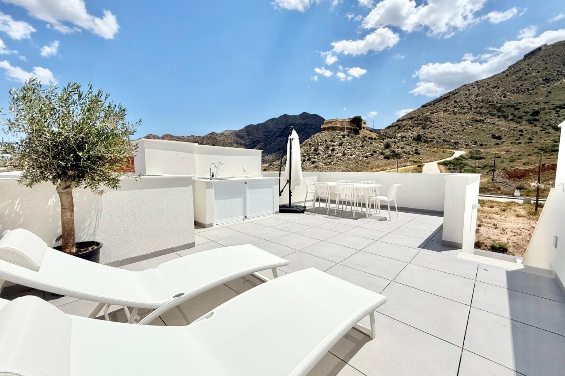 Nouvelle Construction - Town House -
Cox - San Fernando