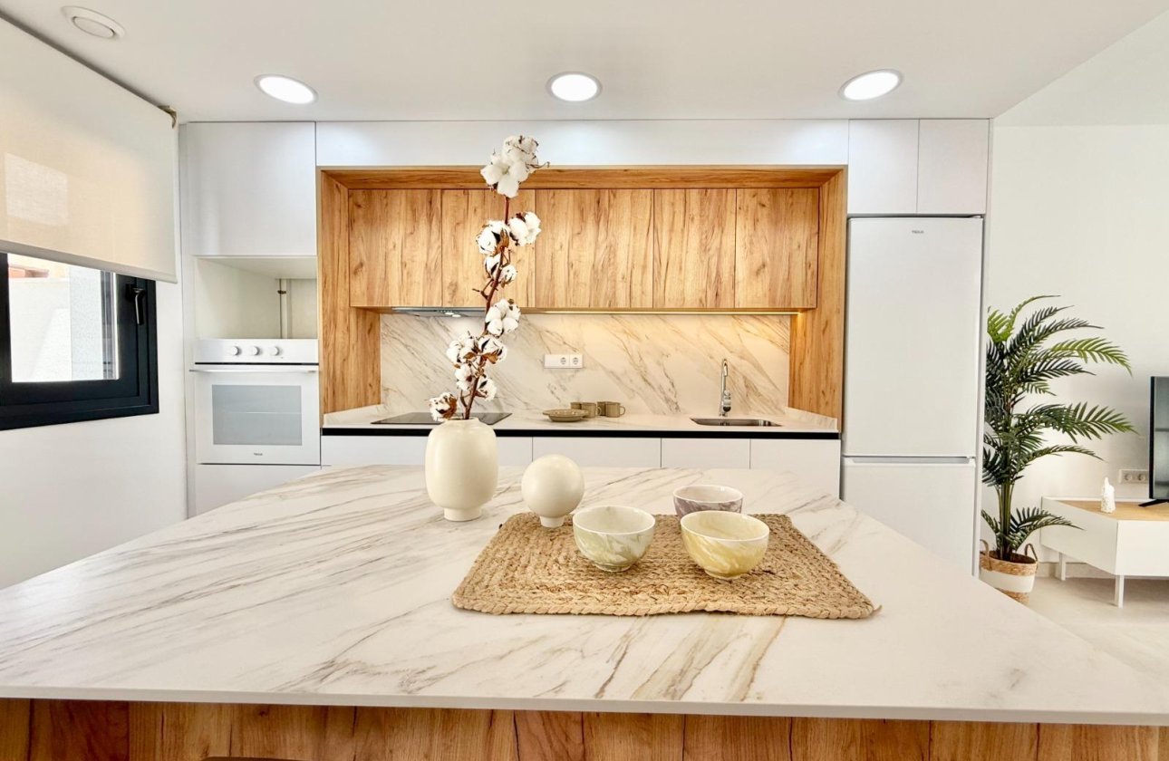 Nouvelle Construction - Town House -
Cox - San Fernando