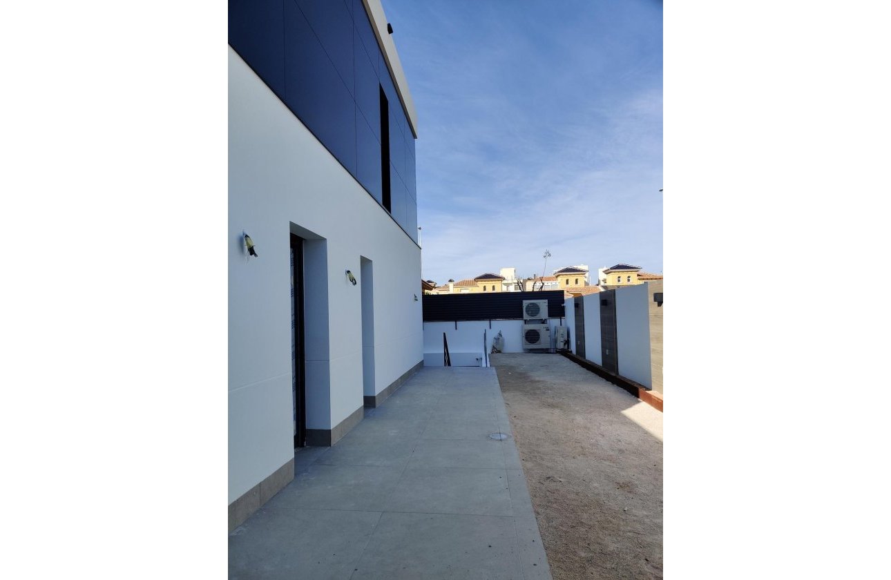 Nouvelle Construction - Villa -
Orihuela Costa - La Zenia