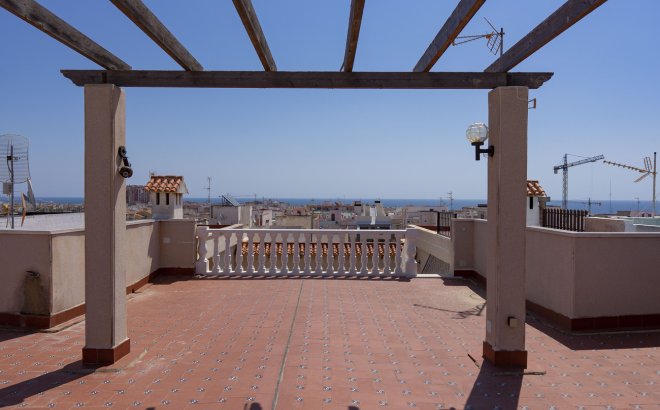 Penthouse - Herverkoop -
            Torrevieja - 81626