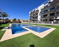 Pool nieuw appartement in Villamartin (Orihuela Costa - Alicante - COSTA BLANCA)