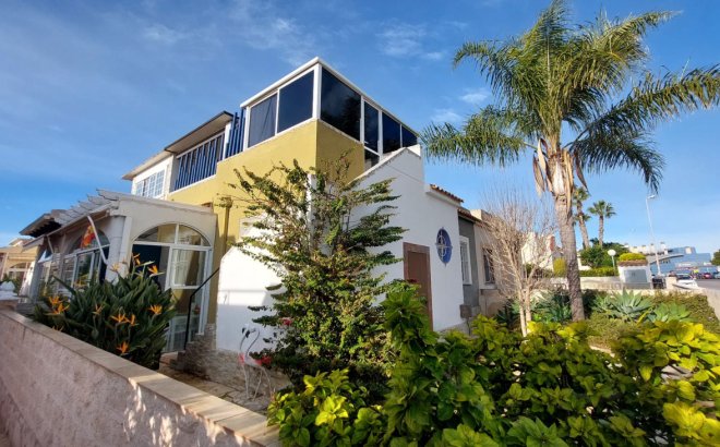 Quad House - Herverkoop - Orihuela Costa - Punta Prima