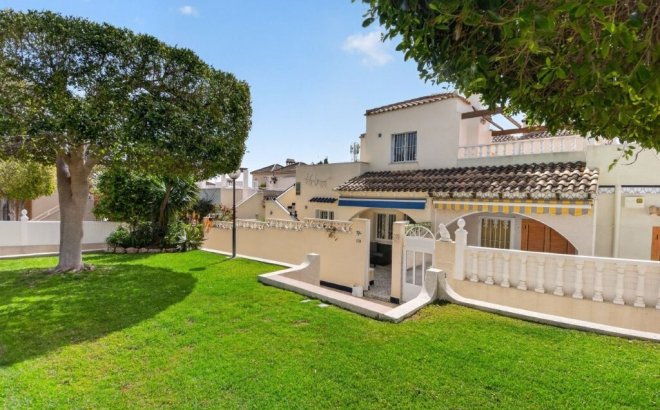 Quad House - Resale - Torrevieja - Los Altos
