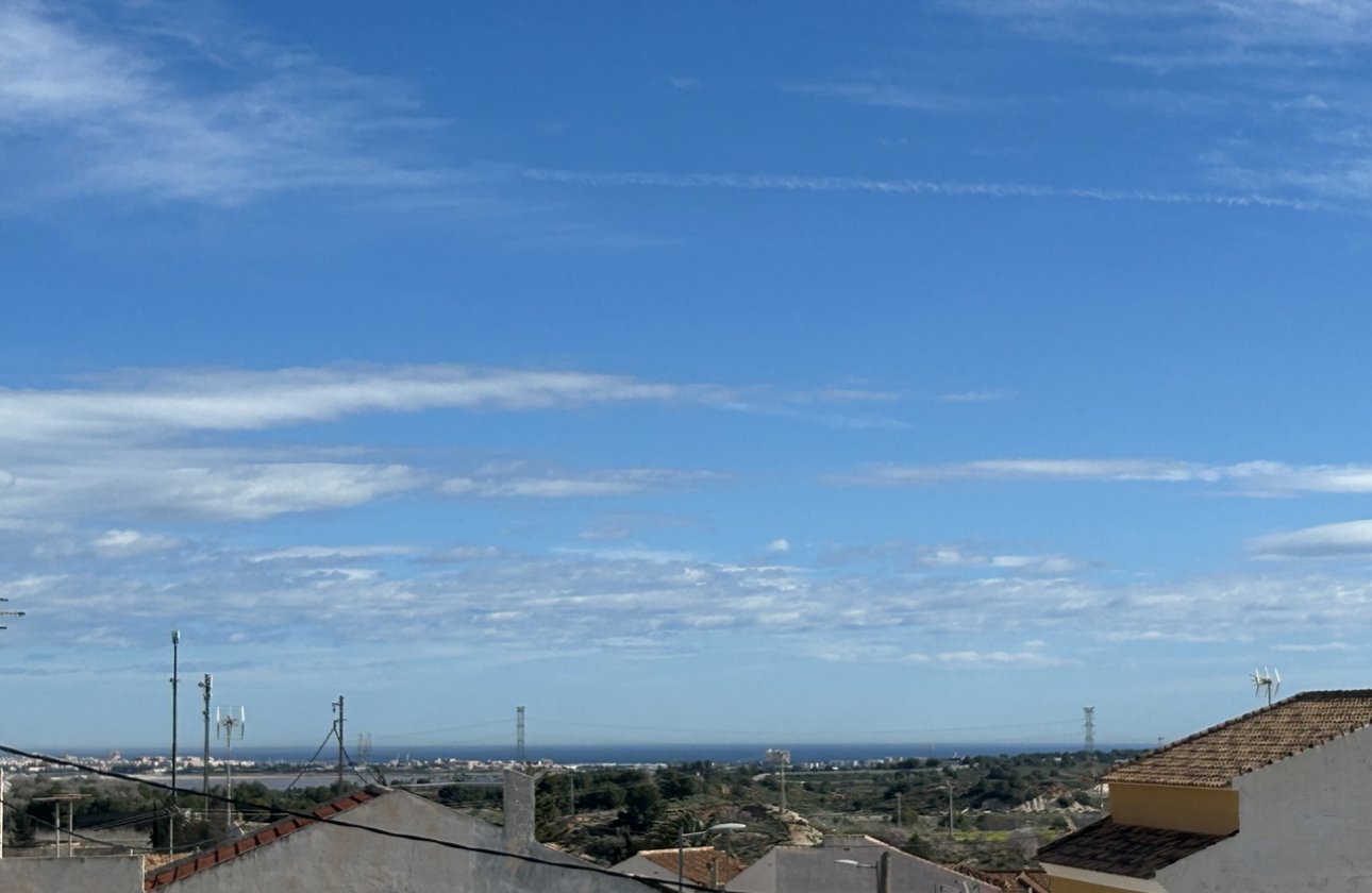 Resale - Apartment -
2778 - Inland