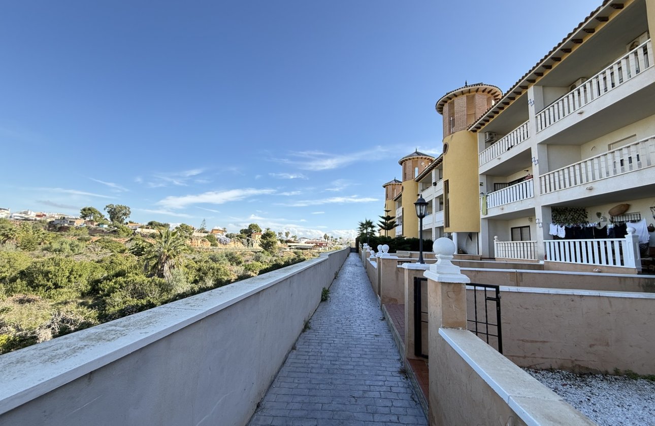 Resale - Apartment -
Cabo Roig - Costa Blanca