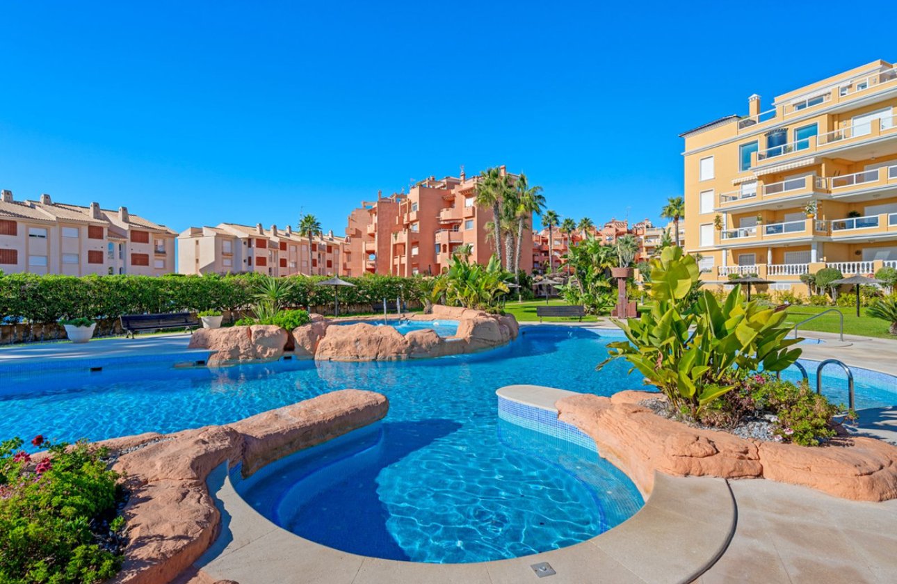 Resale - Apartment -
Cabo Roig - Costa Blanca