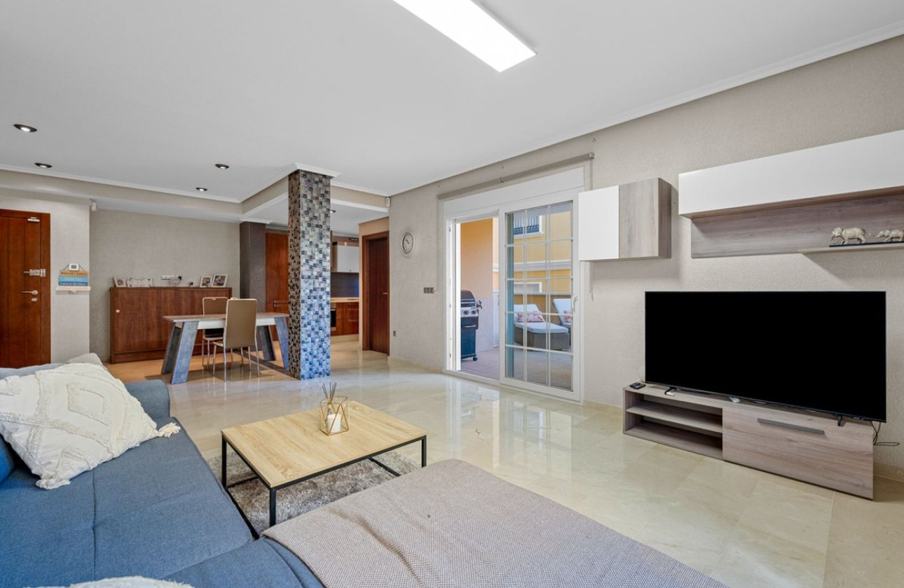 Resale - Apartment -
Cabo Roig - Costa Blanca