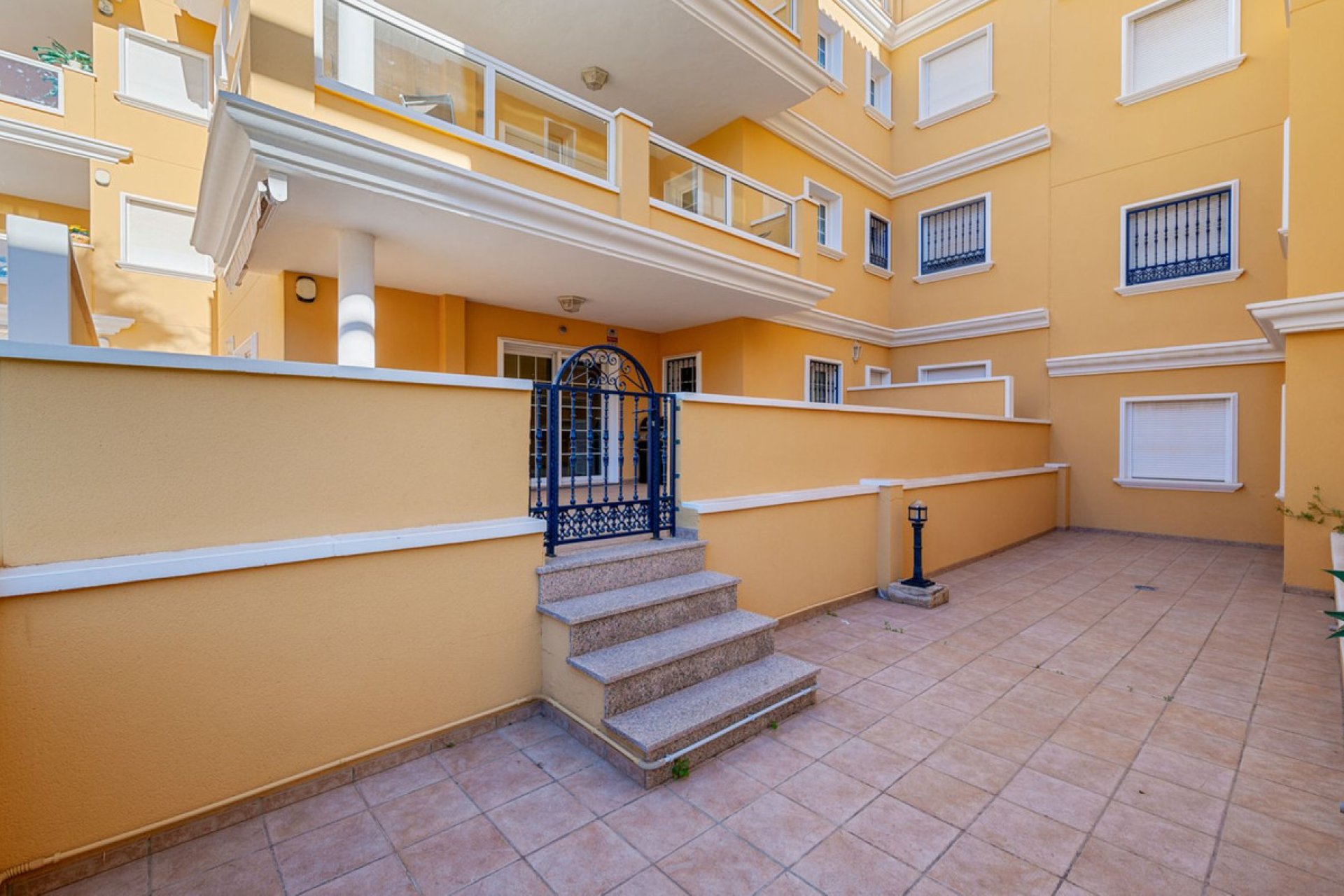 Resale - Apartment -
Cabo Roig - Costa Blanca