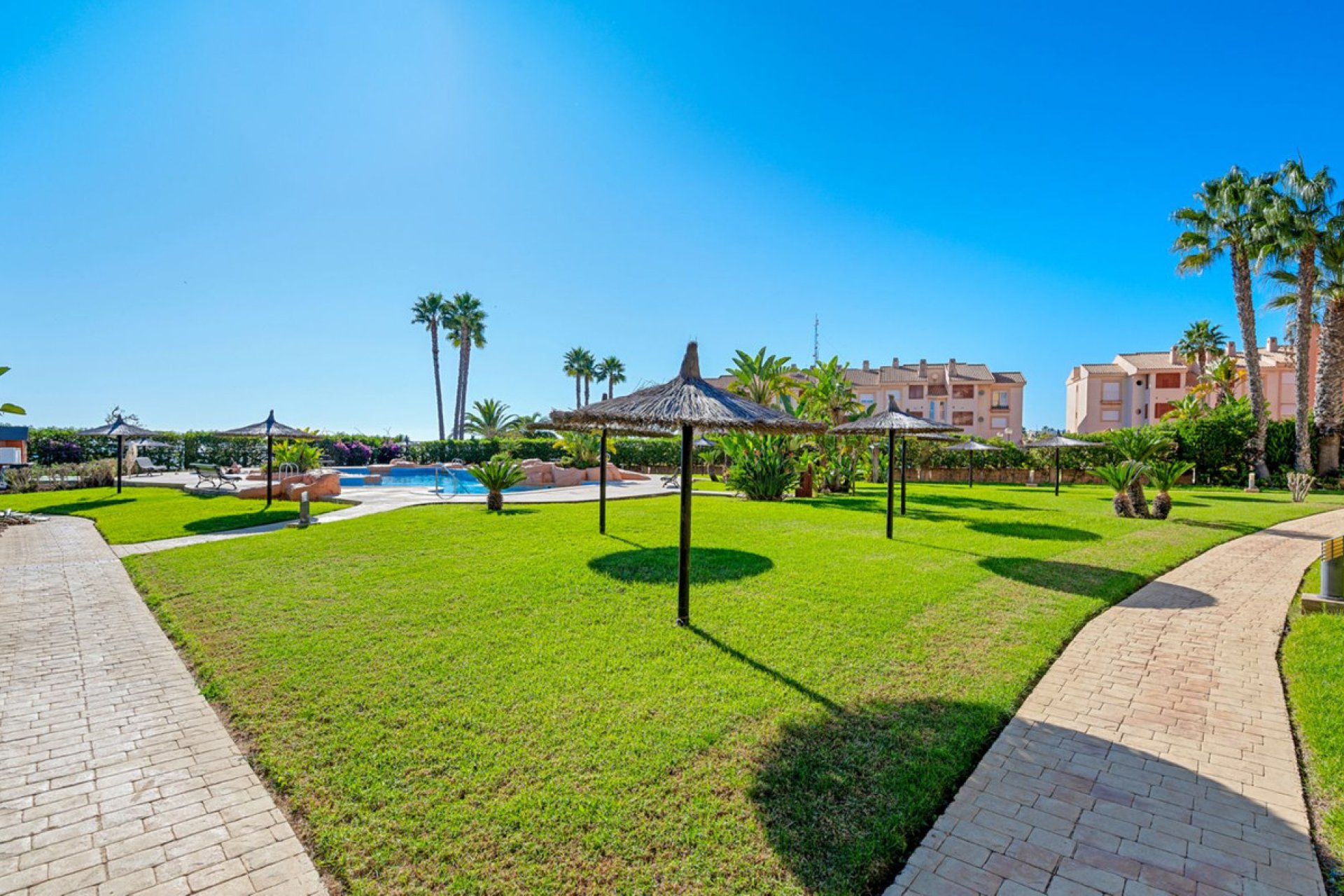 Resale - Apartment -
Cabo Roig - Costa Blanca