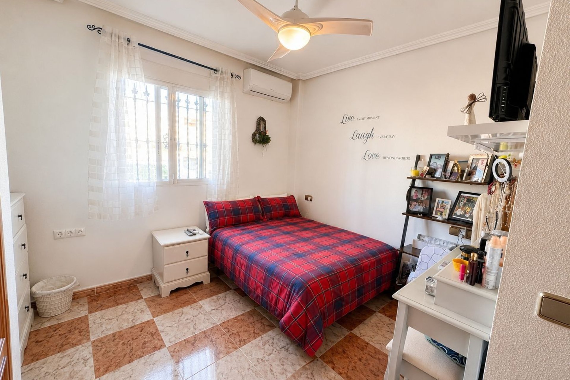 Resale - Apartment -
Cabo Roig - Costa Blanca