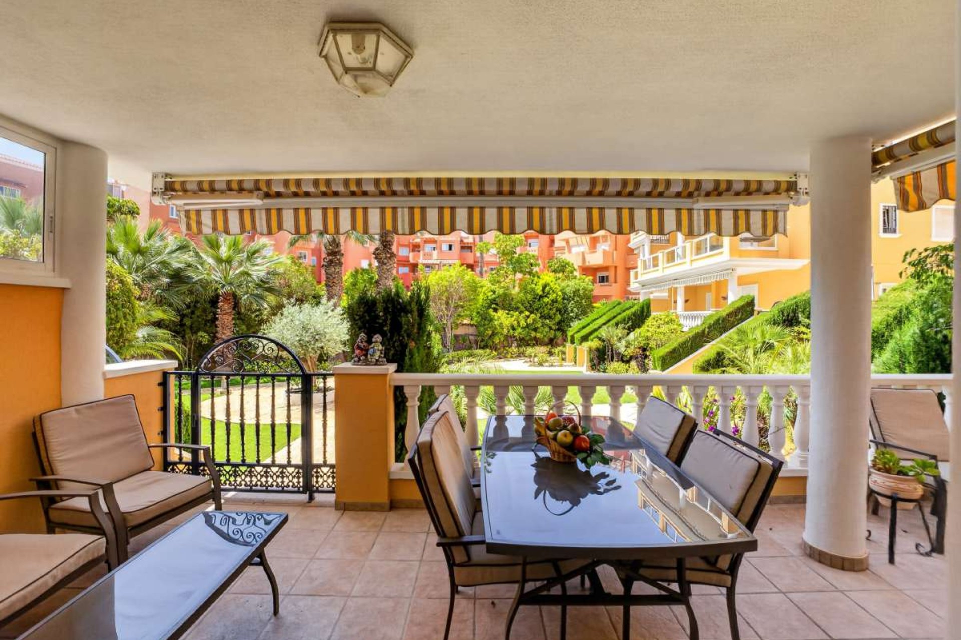 Resale - Apartment -
Cabo Roig - Costa Blanca