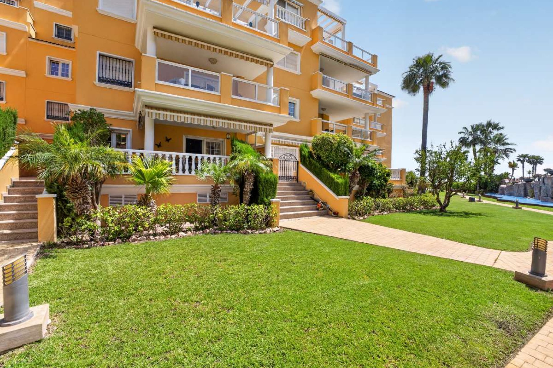Resale - Apartment -
Cabo Roig - Costa Blanca
