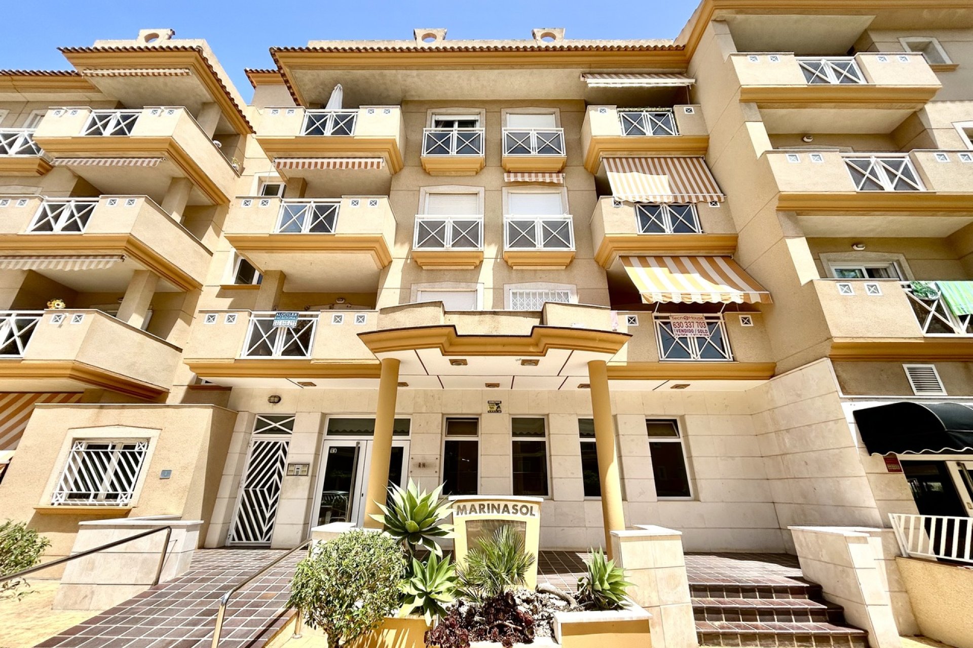 Resale - Apartment -
Cabo Roig - Costa Blanca