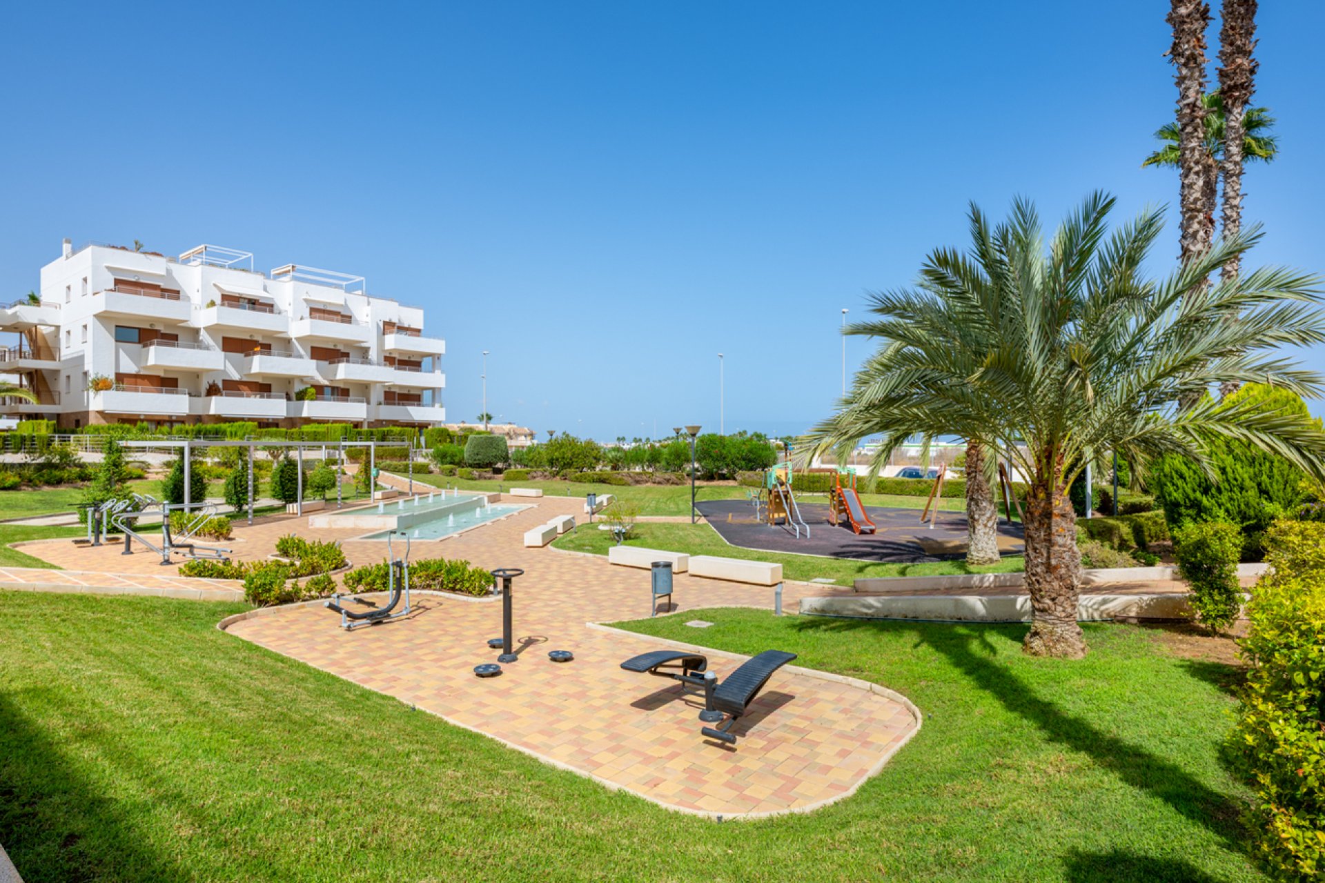 Resale - Apartment -
Cabo Roig - Costa Blanca