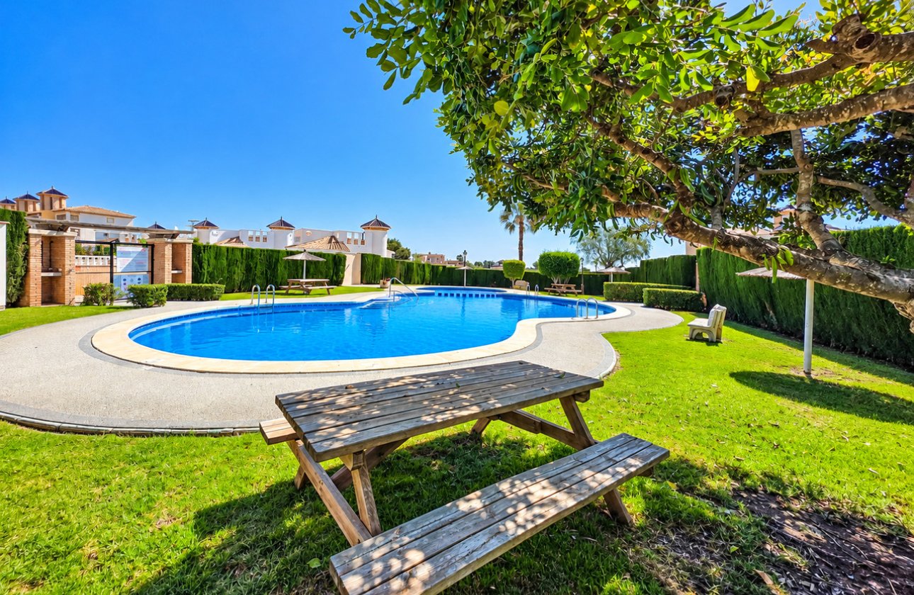 Resale - Apartment -
Cabo Roig - Costa Blanca