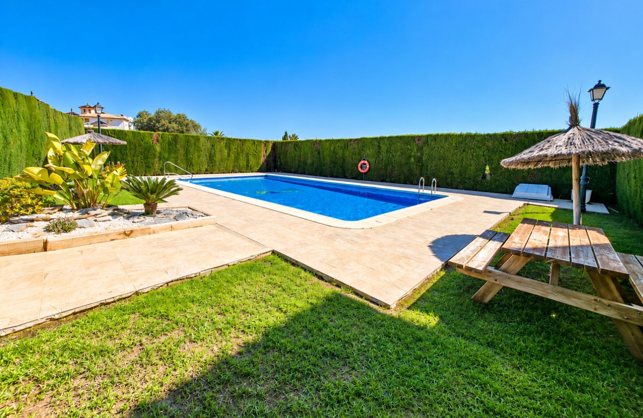 Resale - Apartment -
Cabo Roig - Costa Blanca