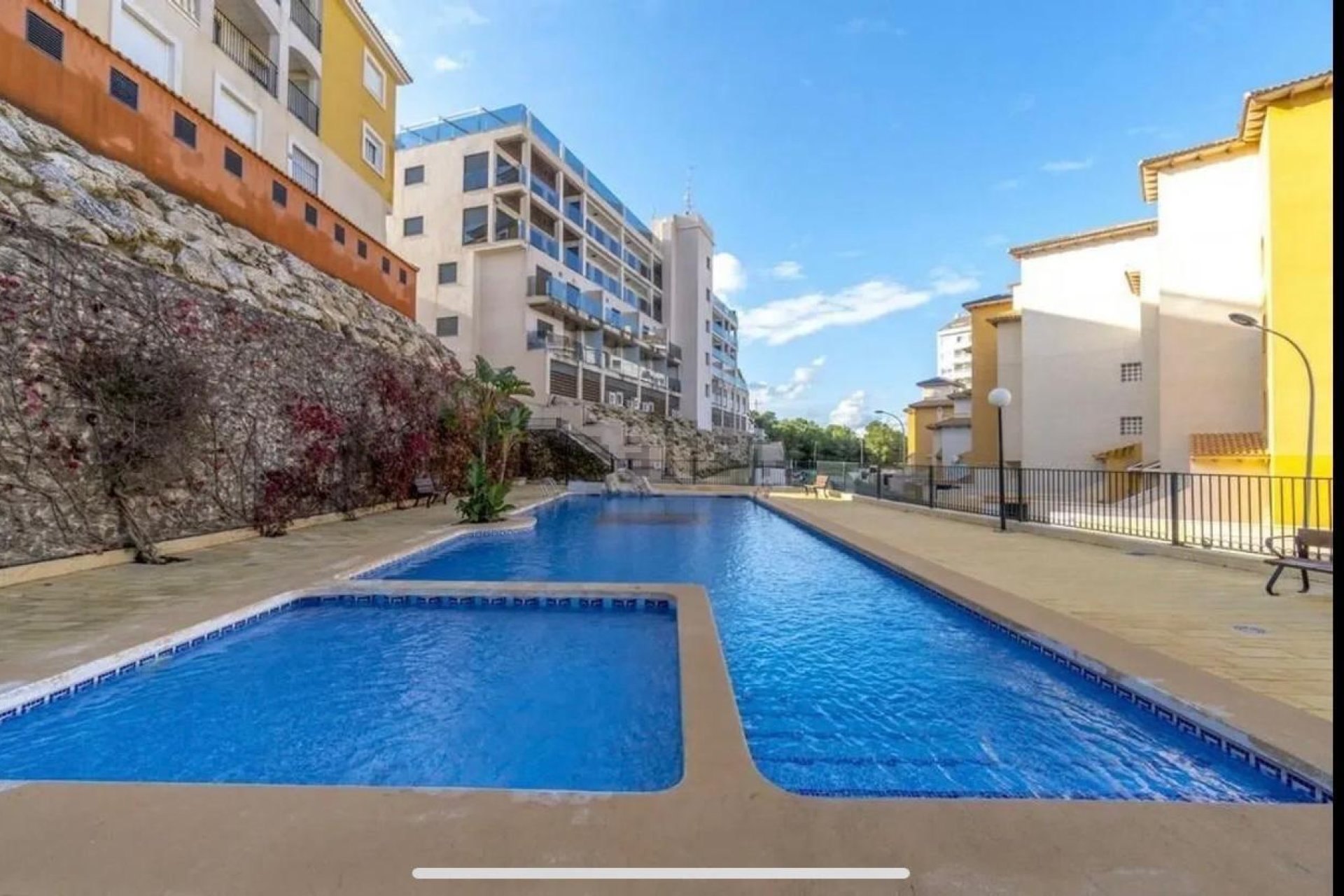 Resale - Apartment -
Campoamor - Costa Blanca