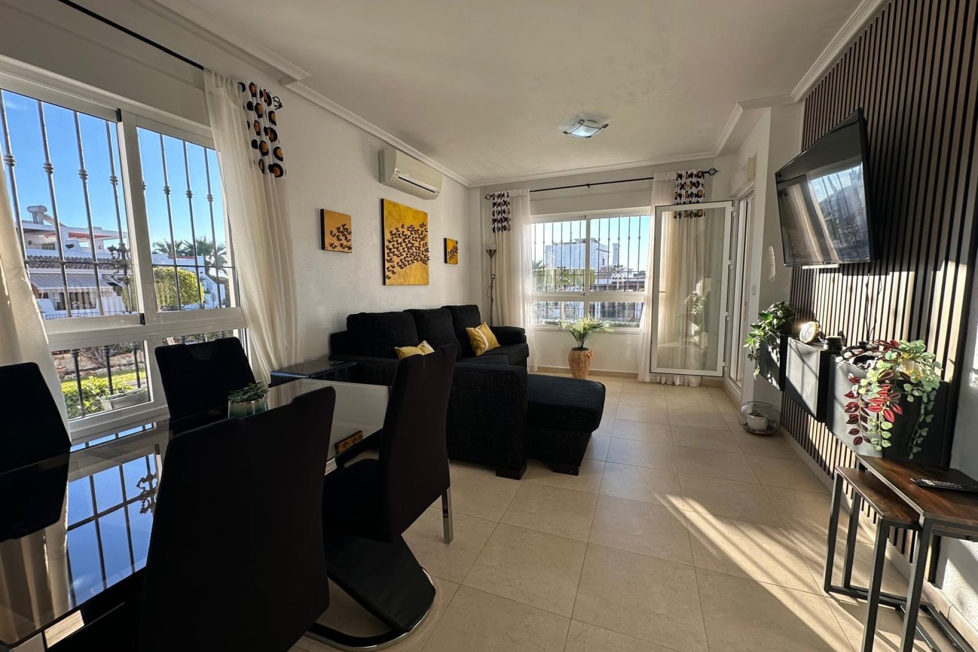 Resale - Apartment -
Campoamor - Costa Blanca