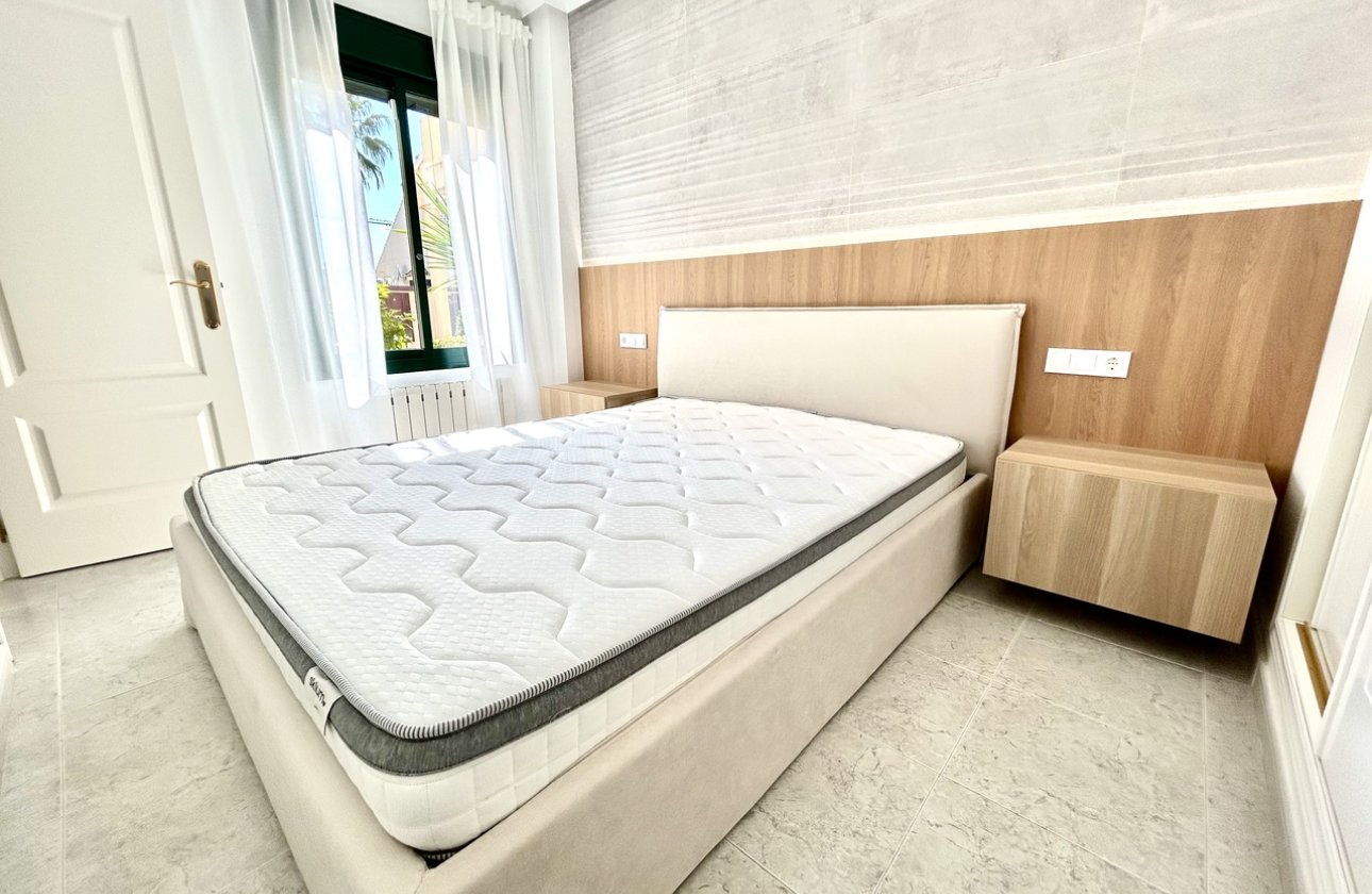 Resale - Apartment -
Campoamor - Costa Blanca