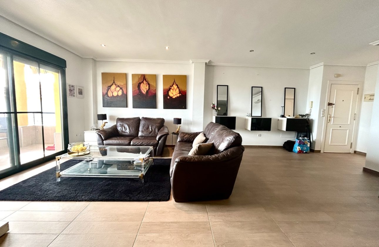 Resale - Apartment -
Campoamor - Costa Blanca