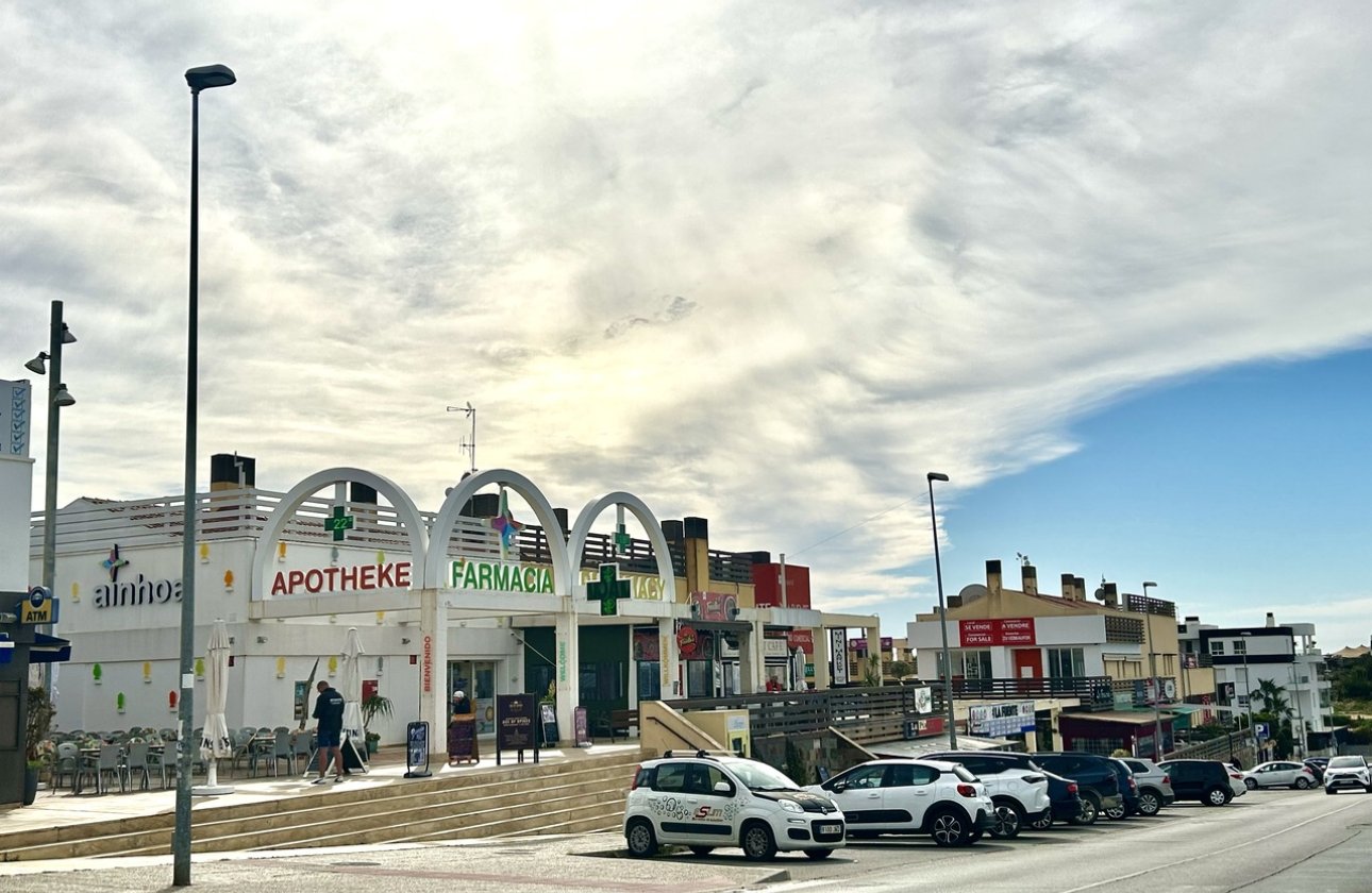 Resale - Apartment -
Campoamor - Costa Blanca