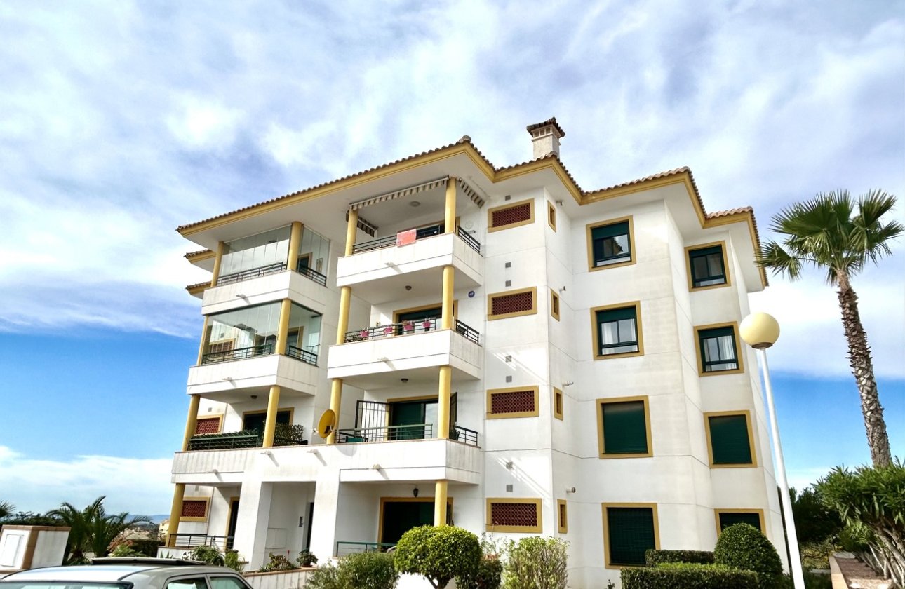 Resale - Apartment -
Campoamor - Costa Blanca