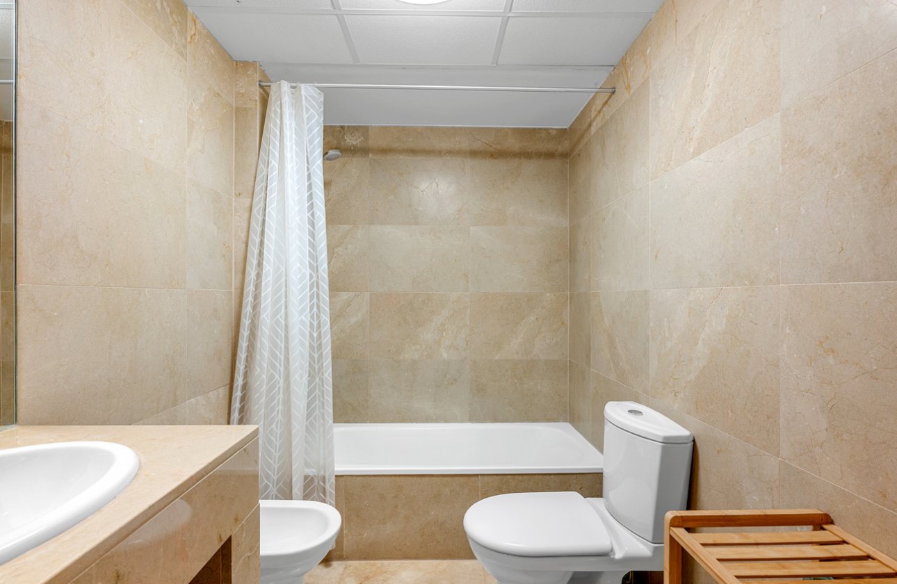 Resale - Apartment -
Campoamor - Costa Blanca