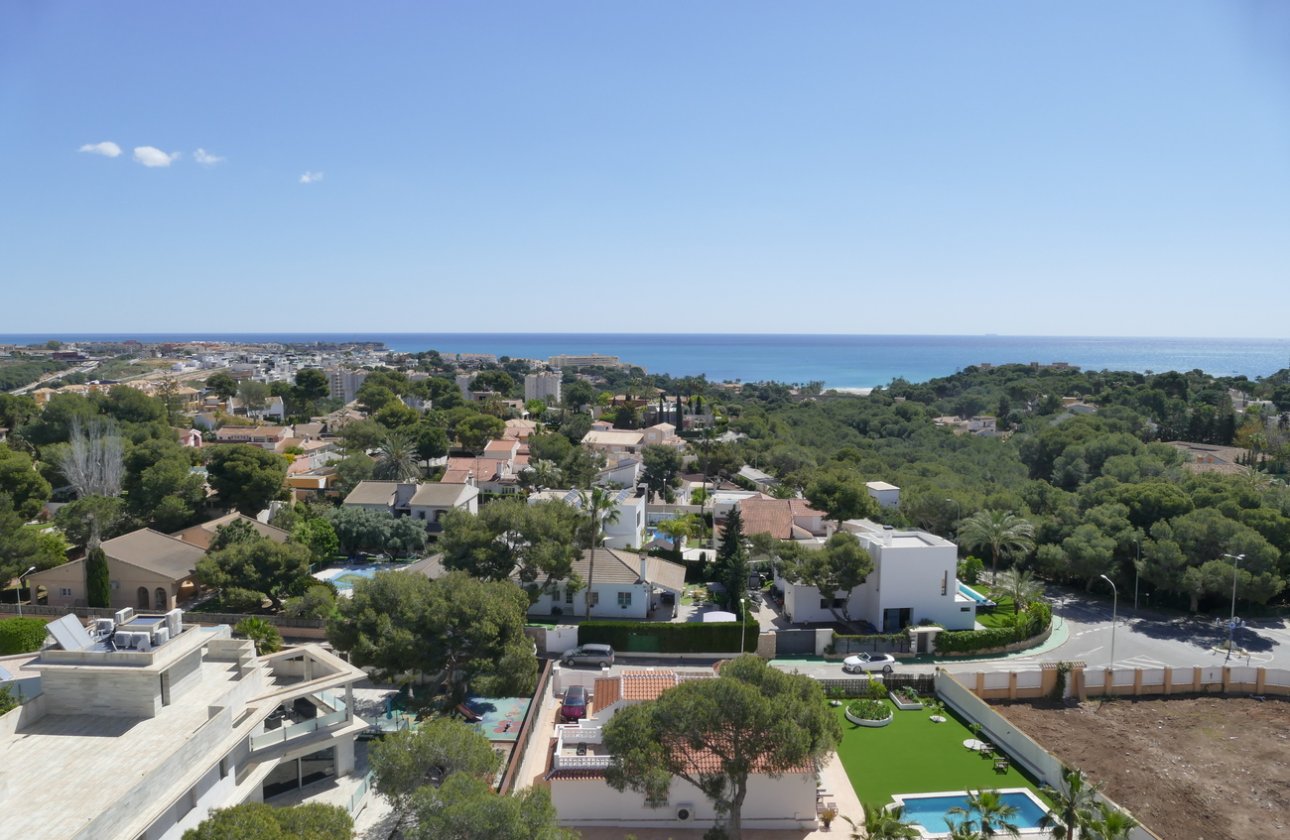 Resale - Apartment -
Dehesa de Campoamor - Costa Blanca