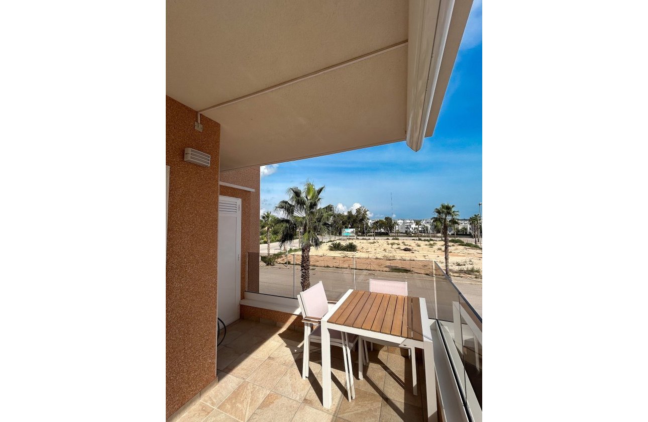 Resale - Apartment -
El Raso - Costa Blanca