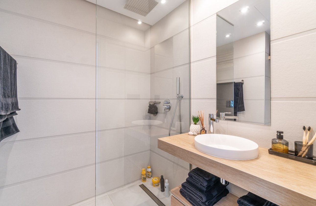 Resale - Apartment -
El Raso - Costa Blanca
