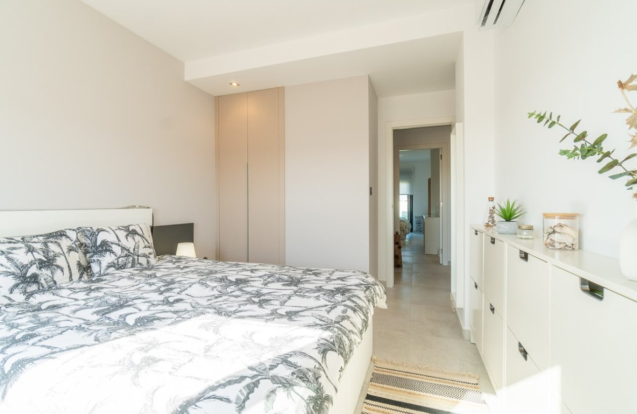 Resale - Apartment -
El Raso - Costa Blanca