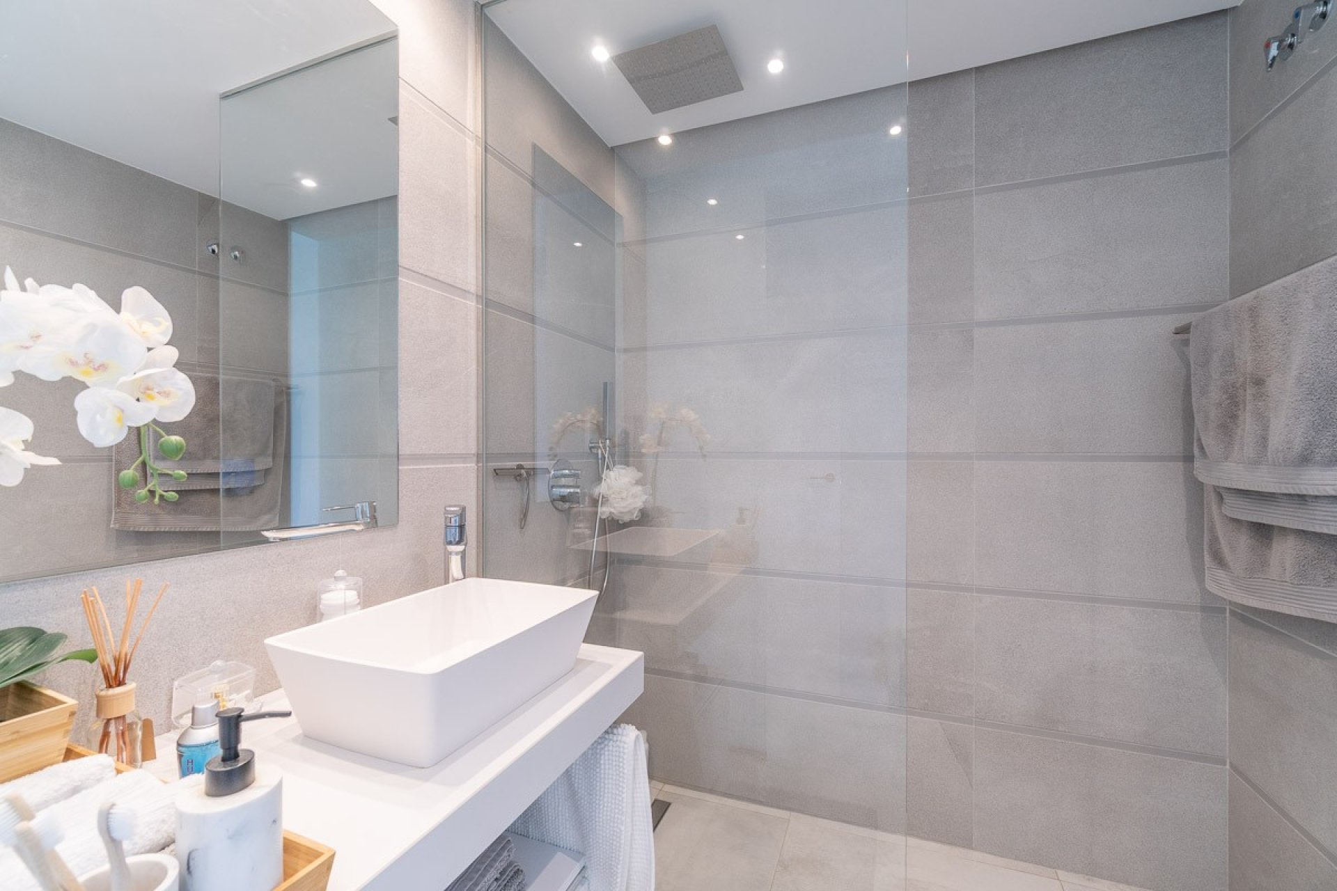 Resale - Apartment -
El Raso - Costa Blanca