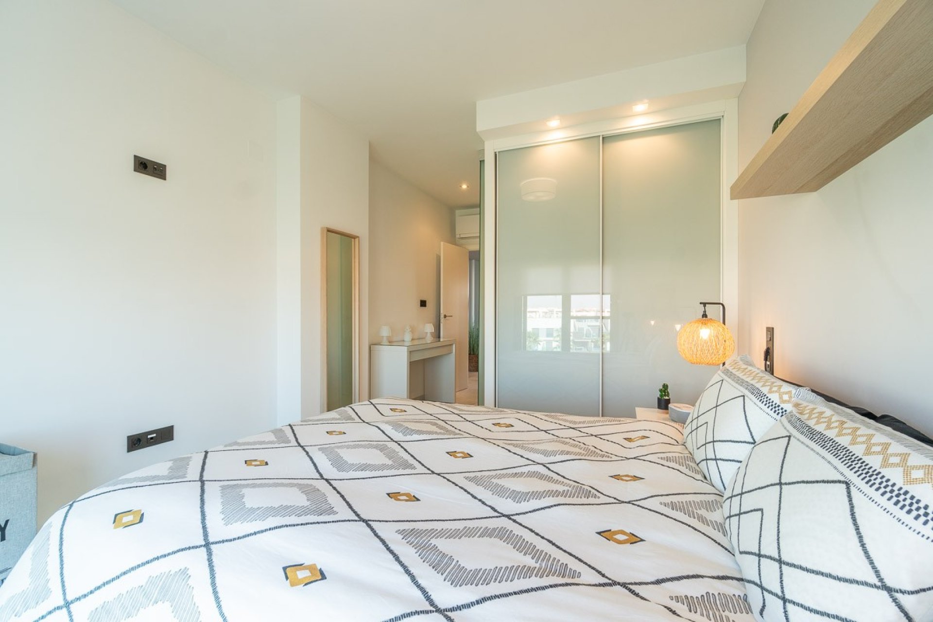 Resale - Apartment -
El Raso - Costa Blanca