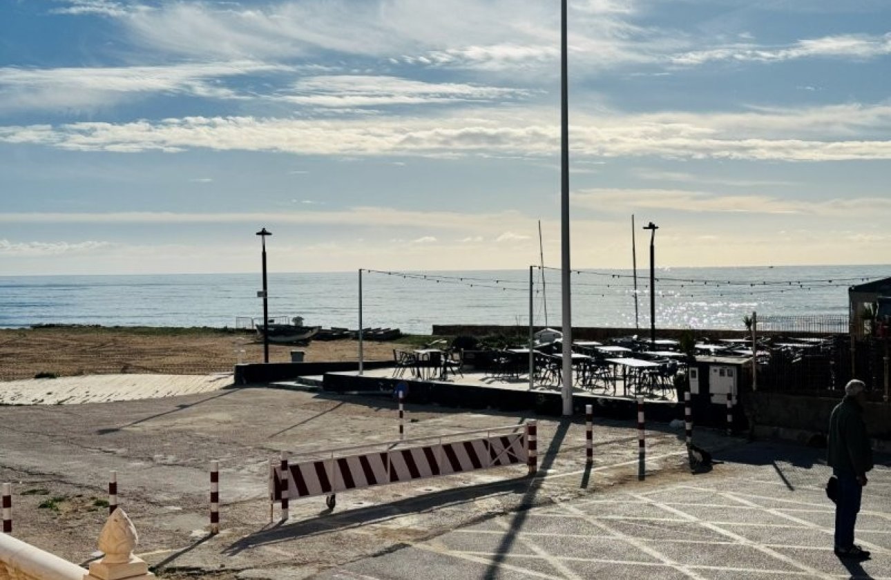 Resale - Apartment -
La Mata - Costa Blanca