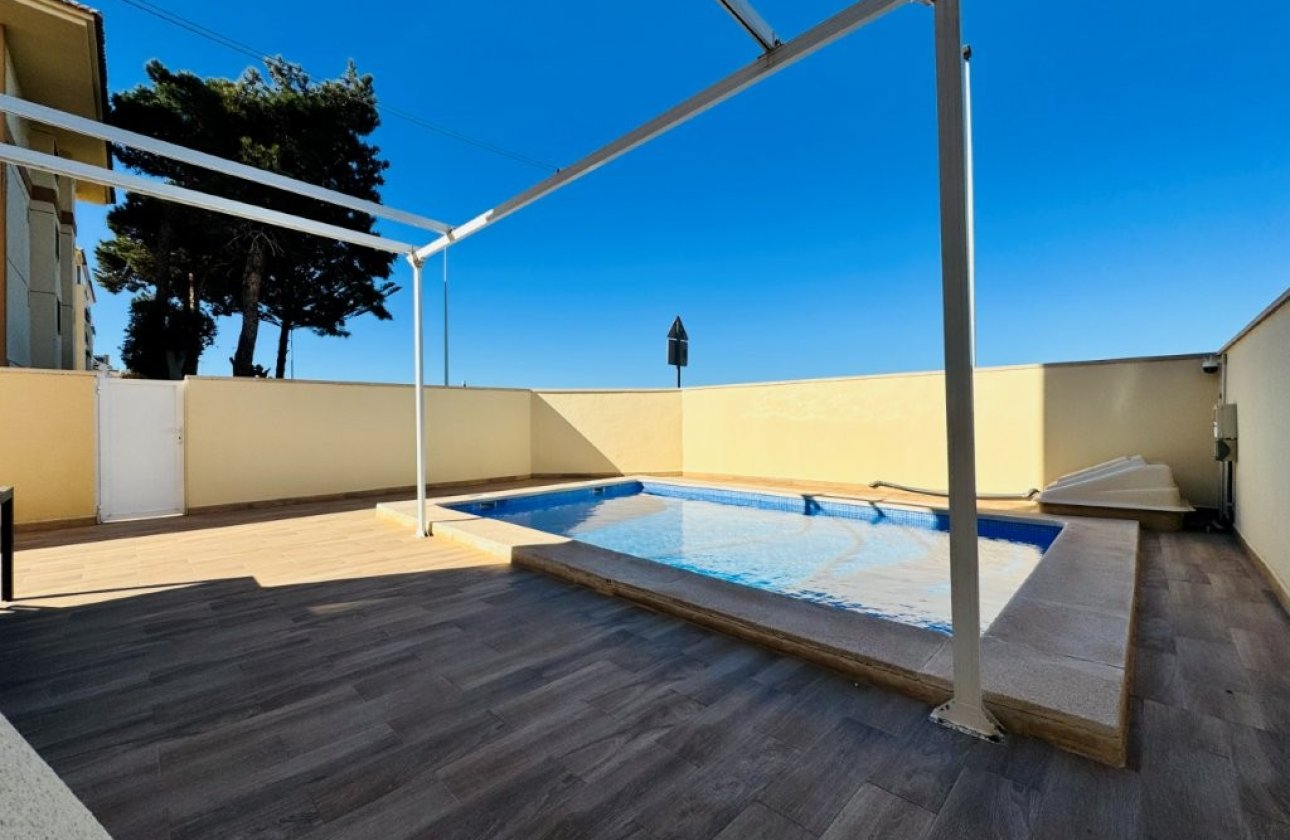 Resale - Apartment -
La Mata - Costa Blanca