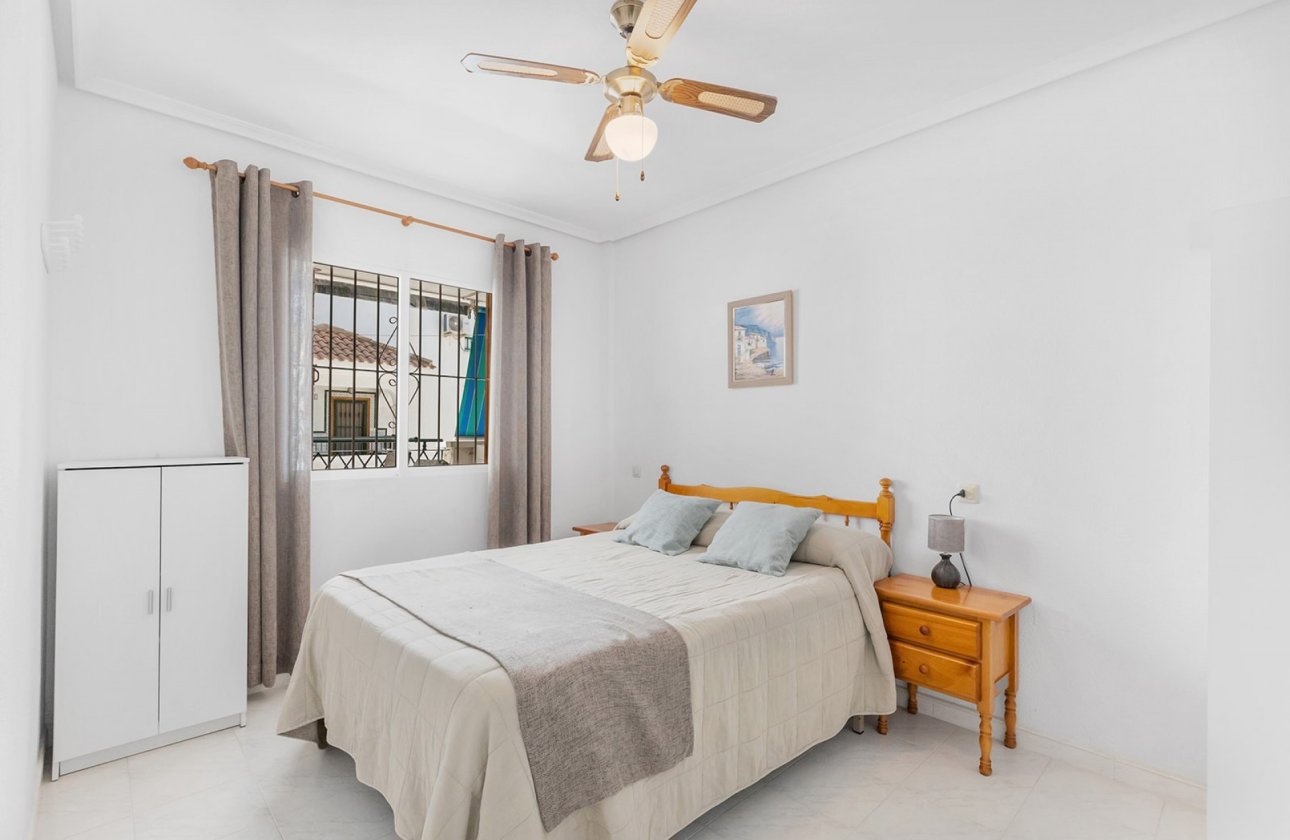 Resale - Apartment -
La Mata - Costa Blanca
