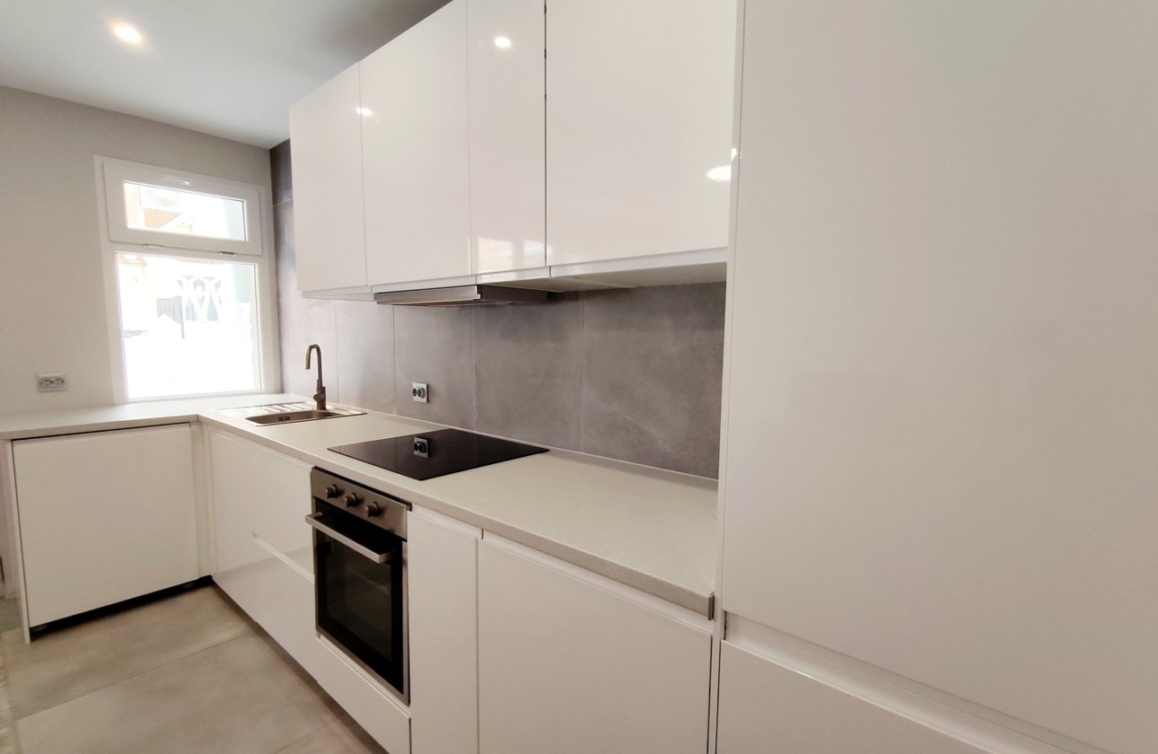 Resale - Apartment -
La Mata - Costa Blanca