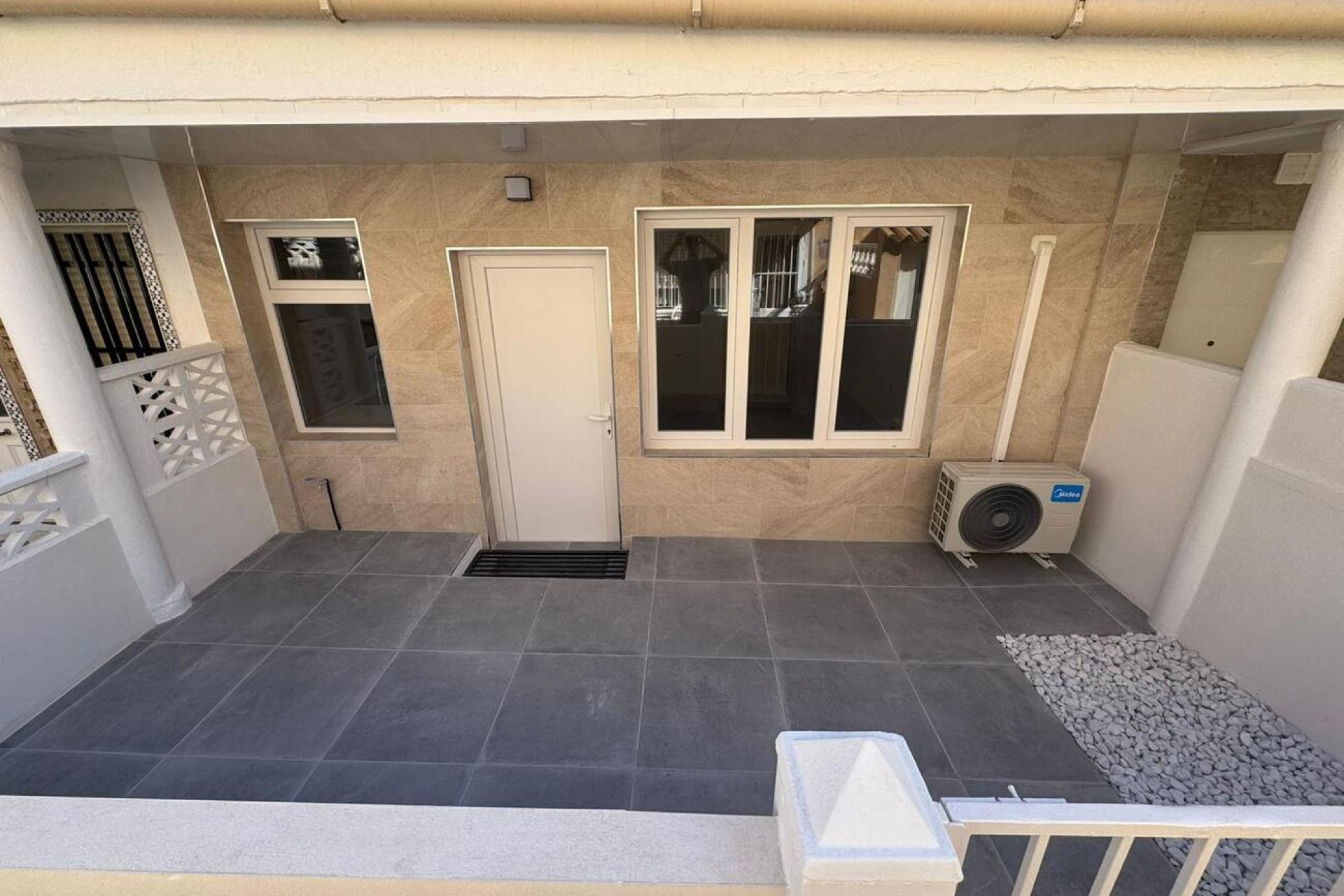 Resale - Apartment -
La Mata