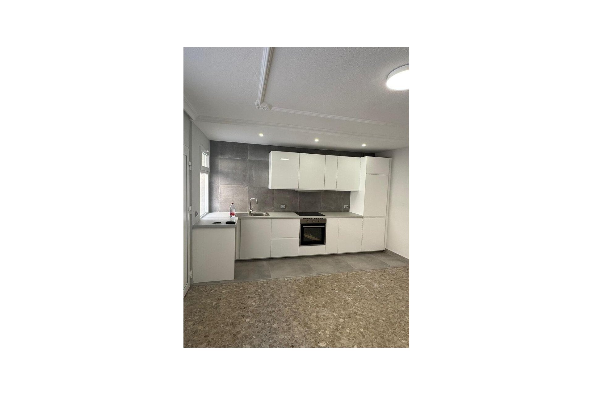 Resale - Apartment -
La Mata