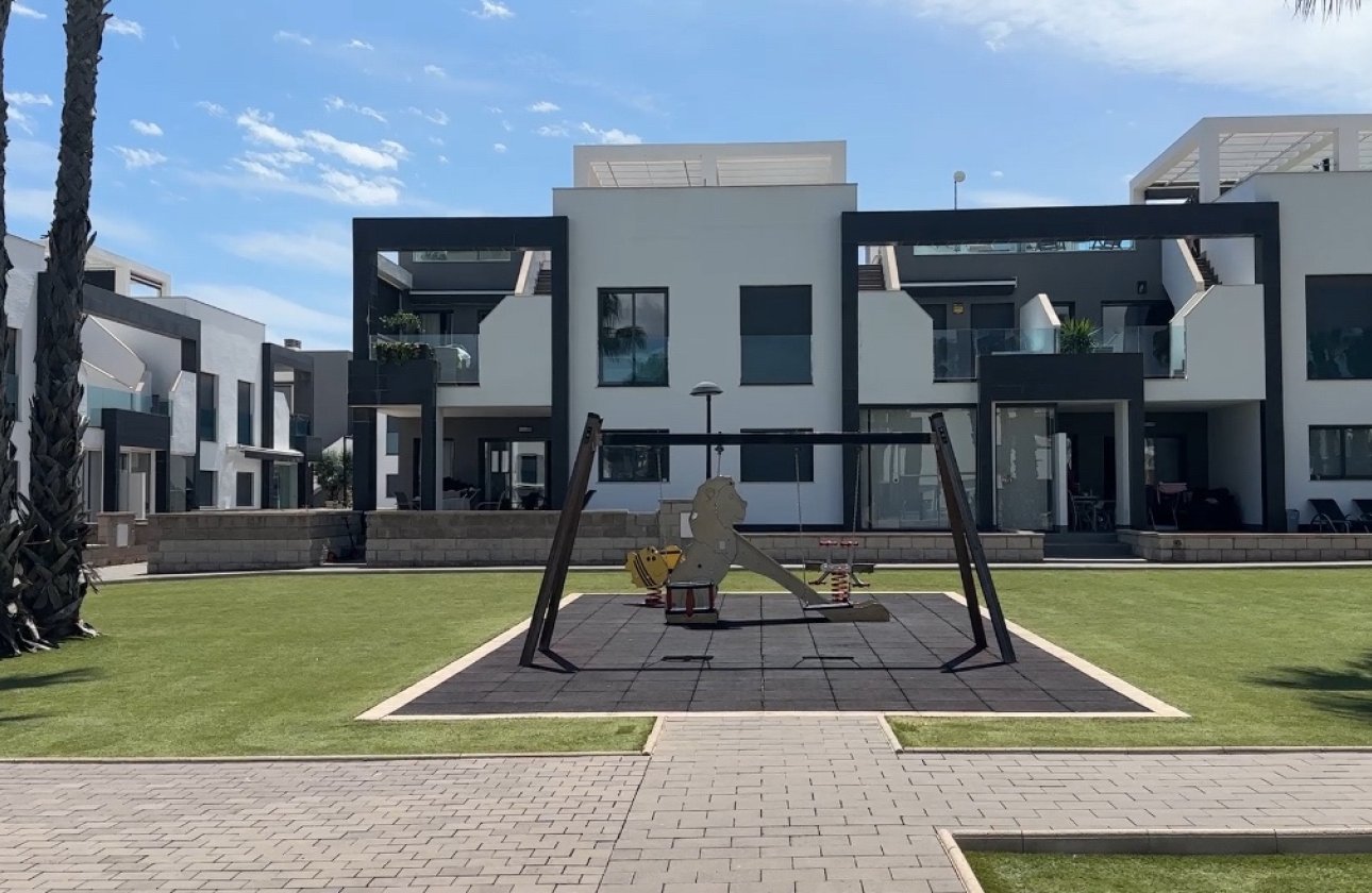 Resale - Apartment -
La Zenia - Costa Blanca